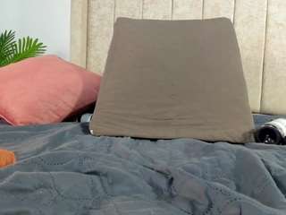 monthblack chat room