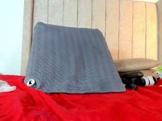 monthblack Live Webcam on CamSoda