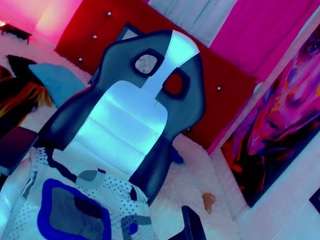 yarethrouss Live Webcam on CamSoda