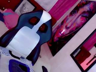 yarethrouss Live Webcam on CamSoda