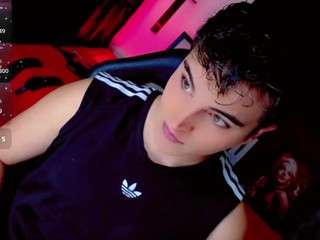 yarethrouss webcam model