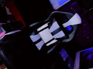 yarethrouss Sex Cam Show