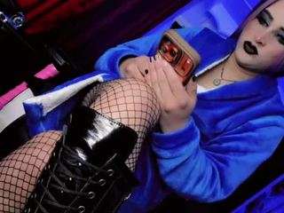 yarethrouss live webcam show