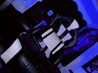YarethRouss live webcam show