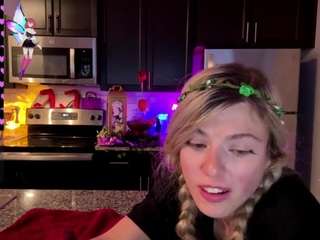 Laura Tate