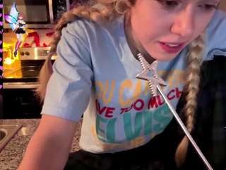 Laura Tate live cam preview