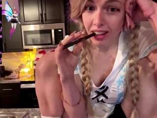 Laura Tate