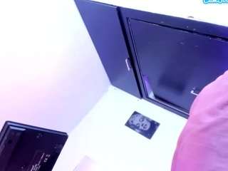 andrea-de-caro webcam