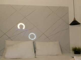 antonella-rouse Live Webcam on CamSoda