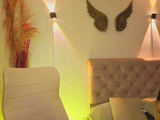 nathaly-sky's CamSoda show and profile