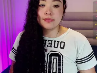 Tiffany-Giil's Live Sex Cam Show