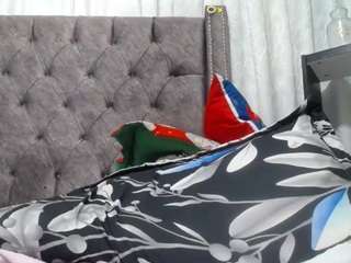 ana-bullock Massage live webcam