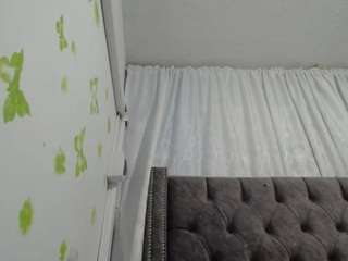 ana-bullock webcam model