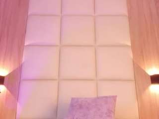 bella1207 Live Webcam on CamSoda