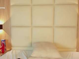 bella1207 live webcam show