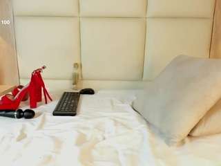 bella1207 live webcam show