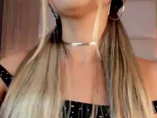bella1207's Live Sex Cam Show