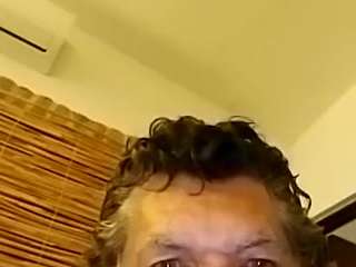 bignoblinski Live Webcam on CamSoda