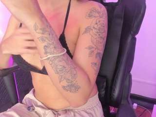 megan-miles02 Live Webcam on CamSoda