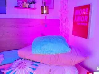 Live cam show with Cherry Queen