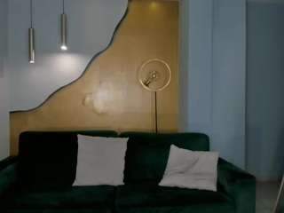 nicolesanz webcam model