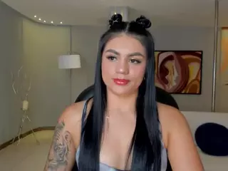 NicoleSanz's Live Sex Cam Show