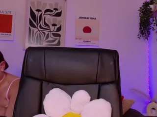 violettcastel's CamSoda show and profile