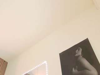 celiachan3l Sex Cam Show
