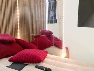 Celia live cam preview