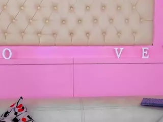 ChloeSorni's Live Sex Cam Show