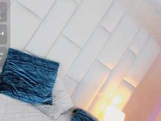 Emmajonees live cam preview