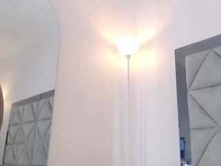 genesismoretz Live Webcam on CamSoda