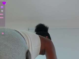 genesismoretz live cam preview