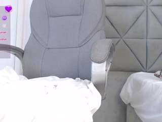 genesismoretz live cam preview