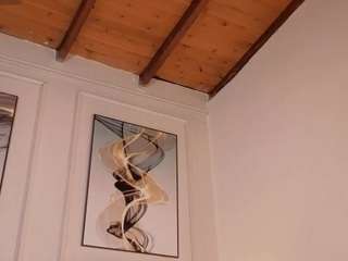 anna-gabor Live Webcam on CamSoda