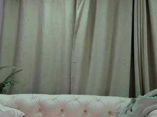 hanna-2modesty chat room