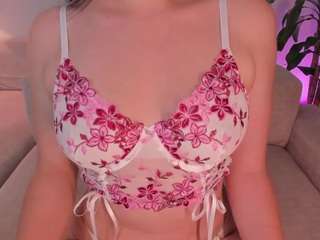 hanna-2modesty