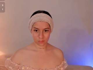 hanna-2modesty