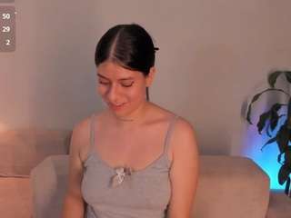 hanna-2modesty