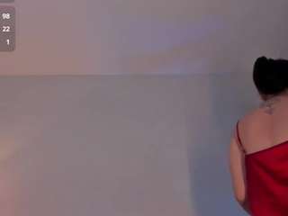 hanna-2modesty