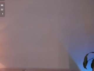 hanna-2modesty live webcam show