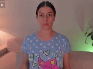 hanna-2modesty