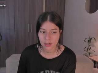 hanna-2modesty