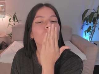 hanna-2modesty