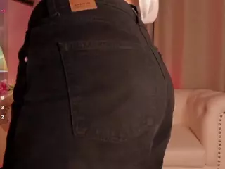 hanna-2's Live Sex Cam Show