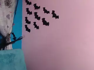 IrisBellax's Live Sex Cam Show