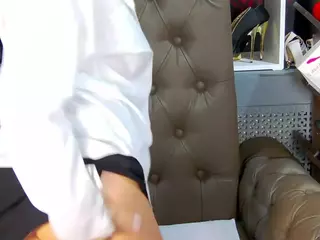 LucyBelli's Live Sex Cam Show