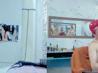mia-kathelyn Live Webcam on CamSoda