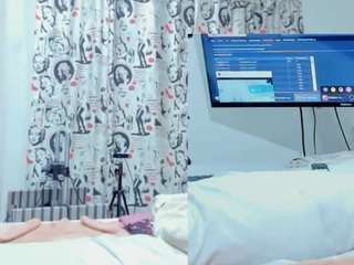 mia-kathelyn Live Webcam on CamSoda