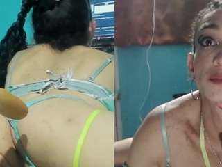 mia-kathelyn live webcam show